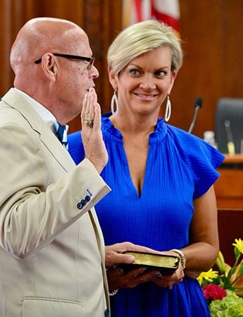 Knox Swearing In Ceremony