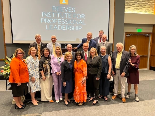 TBA past presidents gather at dedication of UT's Reeves Institute for Professional Leadership